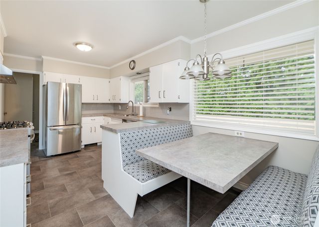 901 E Grover Street, Lynden, WA 98264