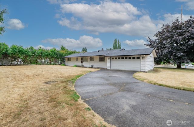 901 E Grover Street, Lynden, WA 98264
