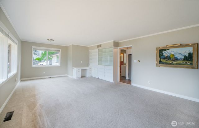 901 E Grover Street, Lynden, WA 98264