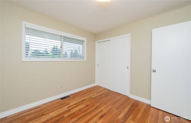 901 E Grover Street, Lynden, WA 98264