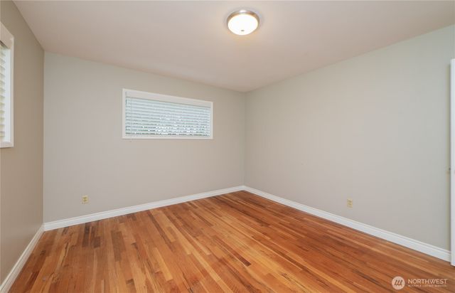 901 E Grover Street, Lynden, WA 98264