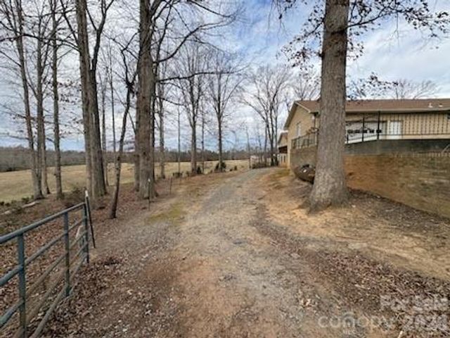 2610 TAYLOR Road, Shelby, NC 28152