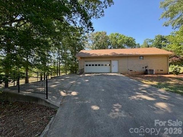 2610 TAYLOR Road, Shelby, NC 28152