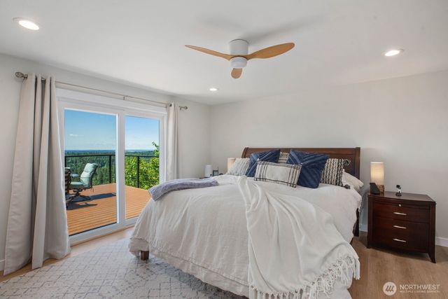 12065 206th Place SE, Issaquah, WA 98027