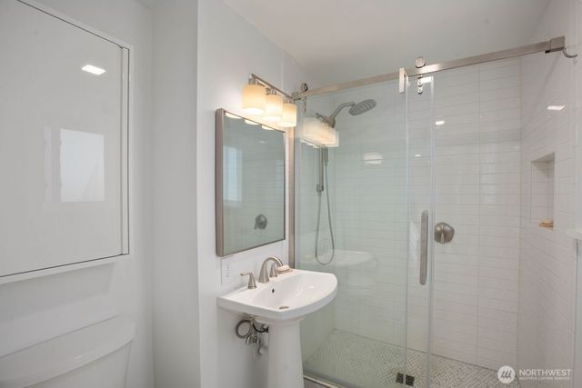 12065 206th Place SE, Issaquah, WA 98027
