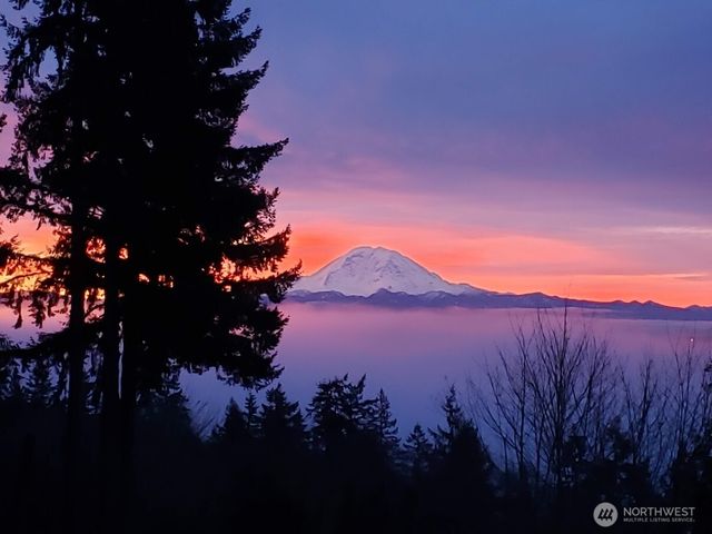 12065 206th Place SE, Issaquah, WA 98027