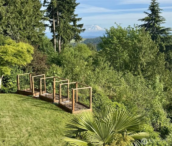 12065 206th Place SE, Issaquah, WA 98027