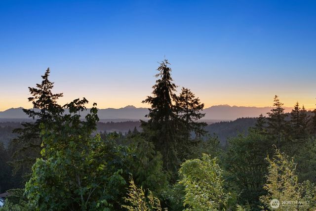 12065 206th Place SE, Issaquah, WA 98027