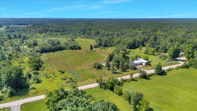 6609 Slosser Road, Hale, MI 48739