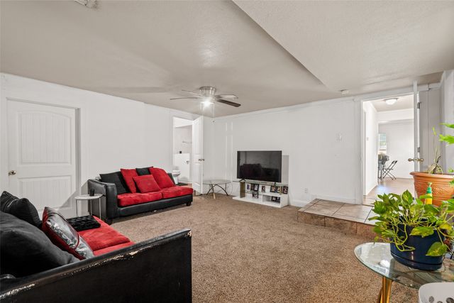 2138 Custer Drive, Dallas, TX 75216