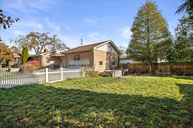 1060 Catherine Street, Joliet, IL 60435