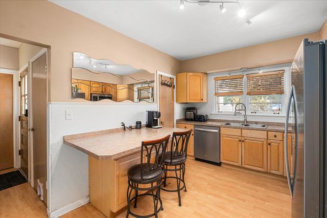 1060 Catherine Street, Joliet, IL 60435