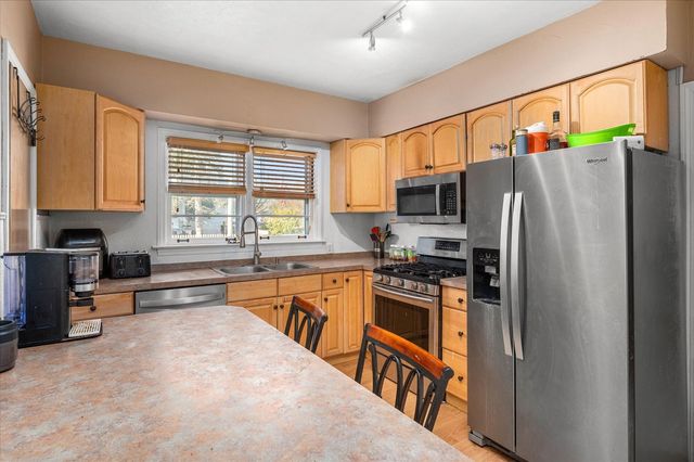 1060 Catherine Street, Joliet, IL 60435