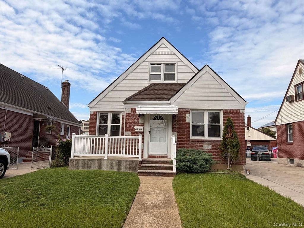 82-26 258th Street, Glen Oaks, NY 11004 — exterior