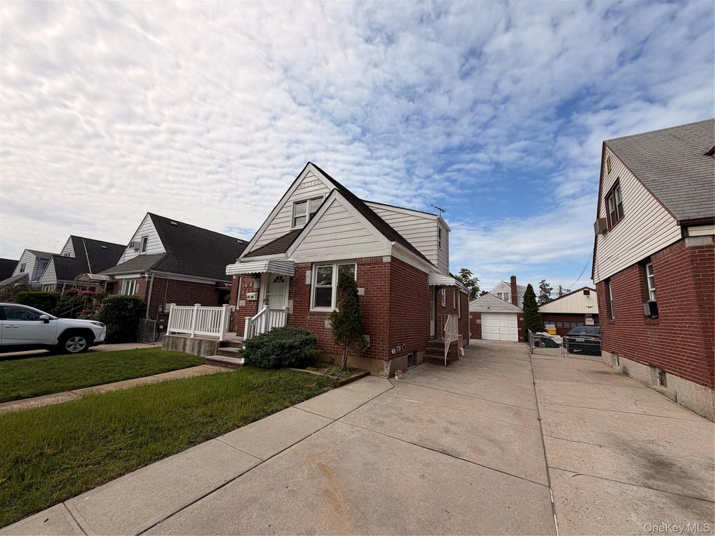82-26 258th Street, Glen Oaks, NY 11004 — photo 5