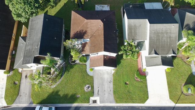 5885 Northpointe Lane, Boynton Beach, FL 33437