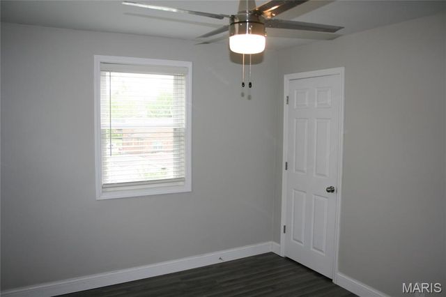 515 Kingston Drive, St Louis, MO 63125