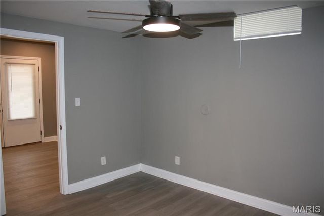 515 Kingston Drive, St Louis, MO 63125