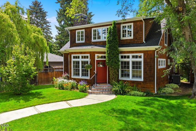 425 NW State Street, Bend, OR 97703