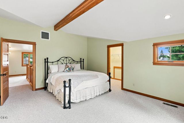 425 NW State Street, Bend, OR 97703
