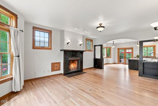 425 NW State Street, Bend, OR 97703