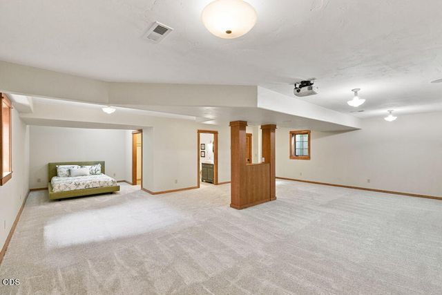 425 NW State Street, Bend, OR 97703