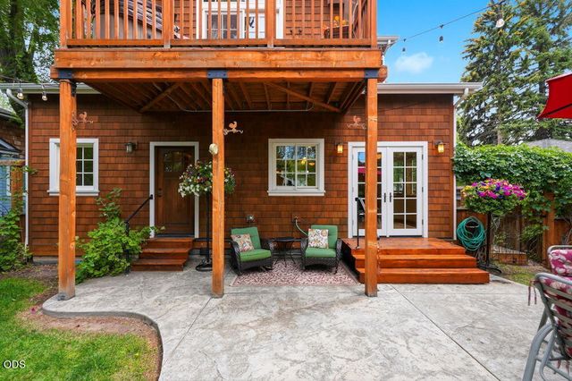 425 NW State Street, Bend, OR 97703