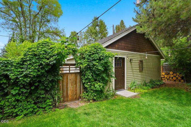 425 NW State Street, Bend, OR 97703