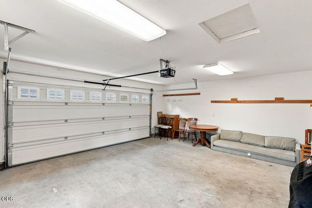 425 NW State Street, Bend, OR 97703