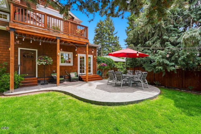 425 NW State Street, Bend, OR 97703