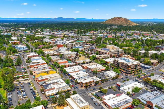 425 NW State Street, Bend, OR 97703
