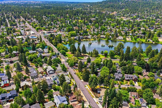 425 NW State Street, Bend, OR 97703