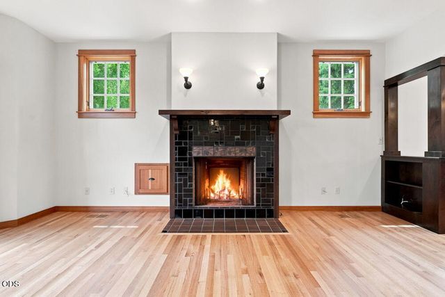 425 NW State Street, Bend, OR 97703