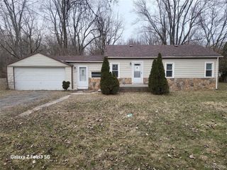 35156 Ecorse Road, Romulus, MI 48174