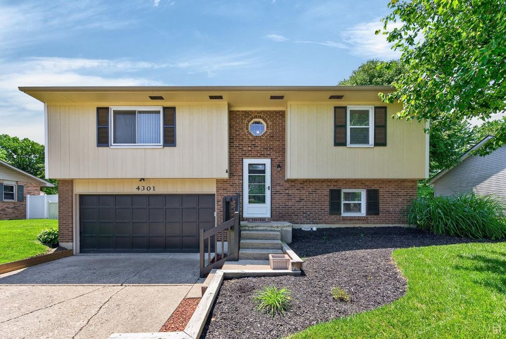 4301 Post Rail Lane, Franklin Twp, OH 45005