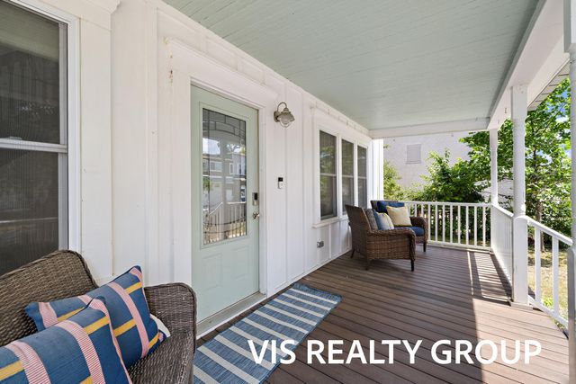 627 Fulton Avenue, Grand Haven City, MI 49417
