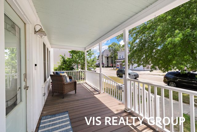 627 Fulton Avenue, Grand Haven City, MI 49417