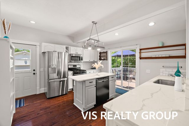 627 Fulton Avenue, Grand Haven City, MI 49417