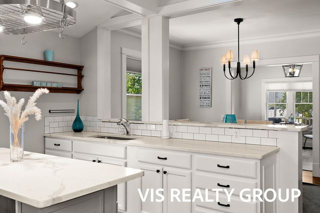 627 Fulton Avenue, Grand Haven City, MI 49417