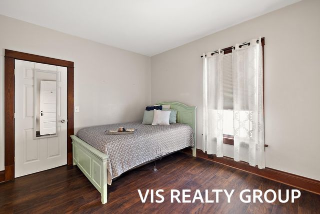 627 Fulton Avenue, Grand Haven City, MI 49417