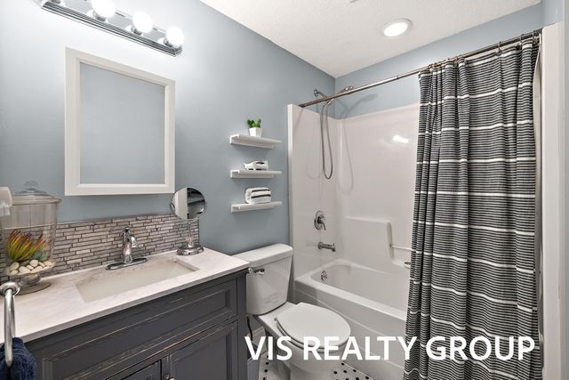 627 Fulton Avenue, Grand Haven City, MI 49417