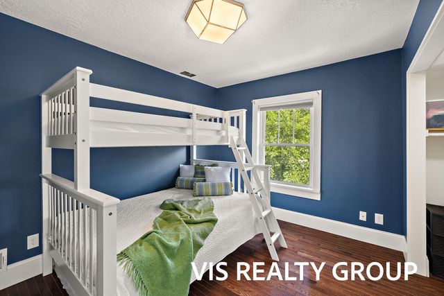 627 Fulton Avenue, Grand Haven City, MI 49417