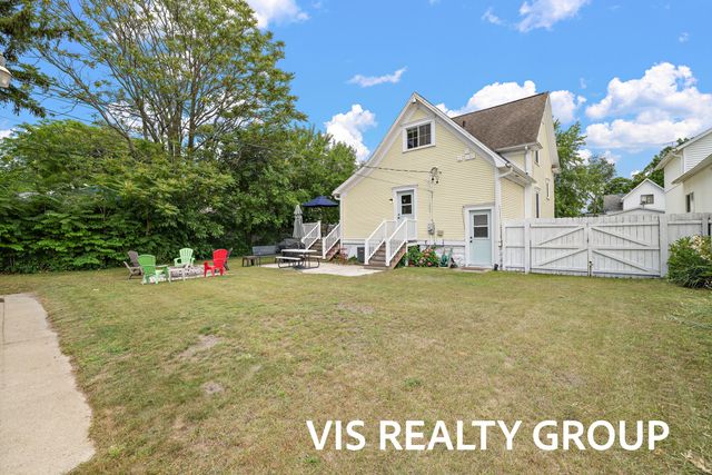 627 Fulton Avenue, Grand Haven City, MI 49417