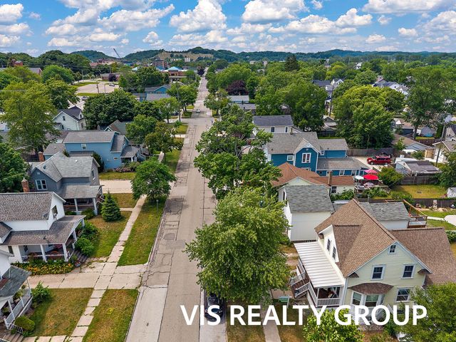 627 Fulton Avenue, Grand Haven City, MI 49417