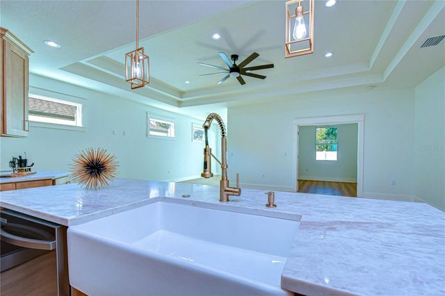 3213 W AILEEN STREET, Tampa, FL 33607