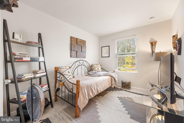 17 SOUTHWIND DR, Blackwood, NJ 08012