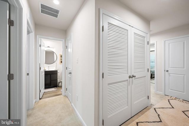 17 SOUTHWIND DR, Blackwood, NJ 08012