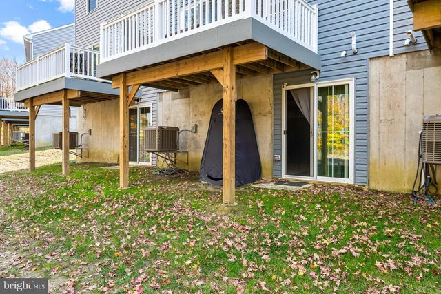 17 SOUTHWIND DR, Blackwood, NJ 08012