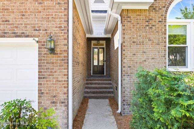 1014 Wild Dunes Circle, Wilmington, NC 28411