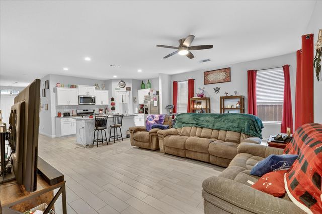 4501 Corktree Lane, Fort Worth, TX 76036